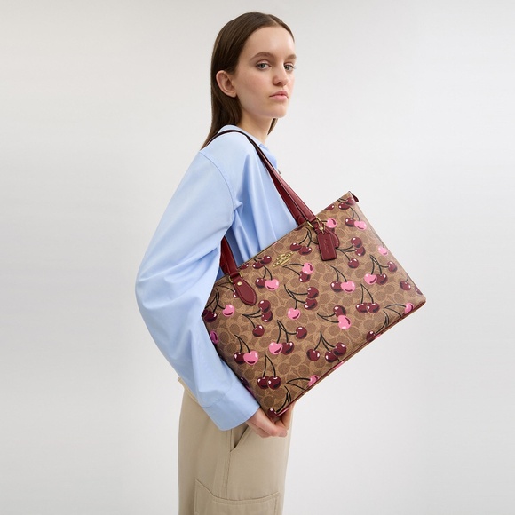 Gallery Tote Bag In Signature Canvas With Cherry Print - Picture 1 of 4